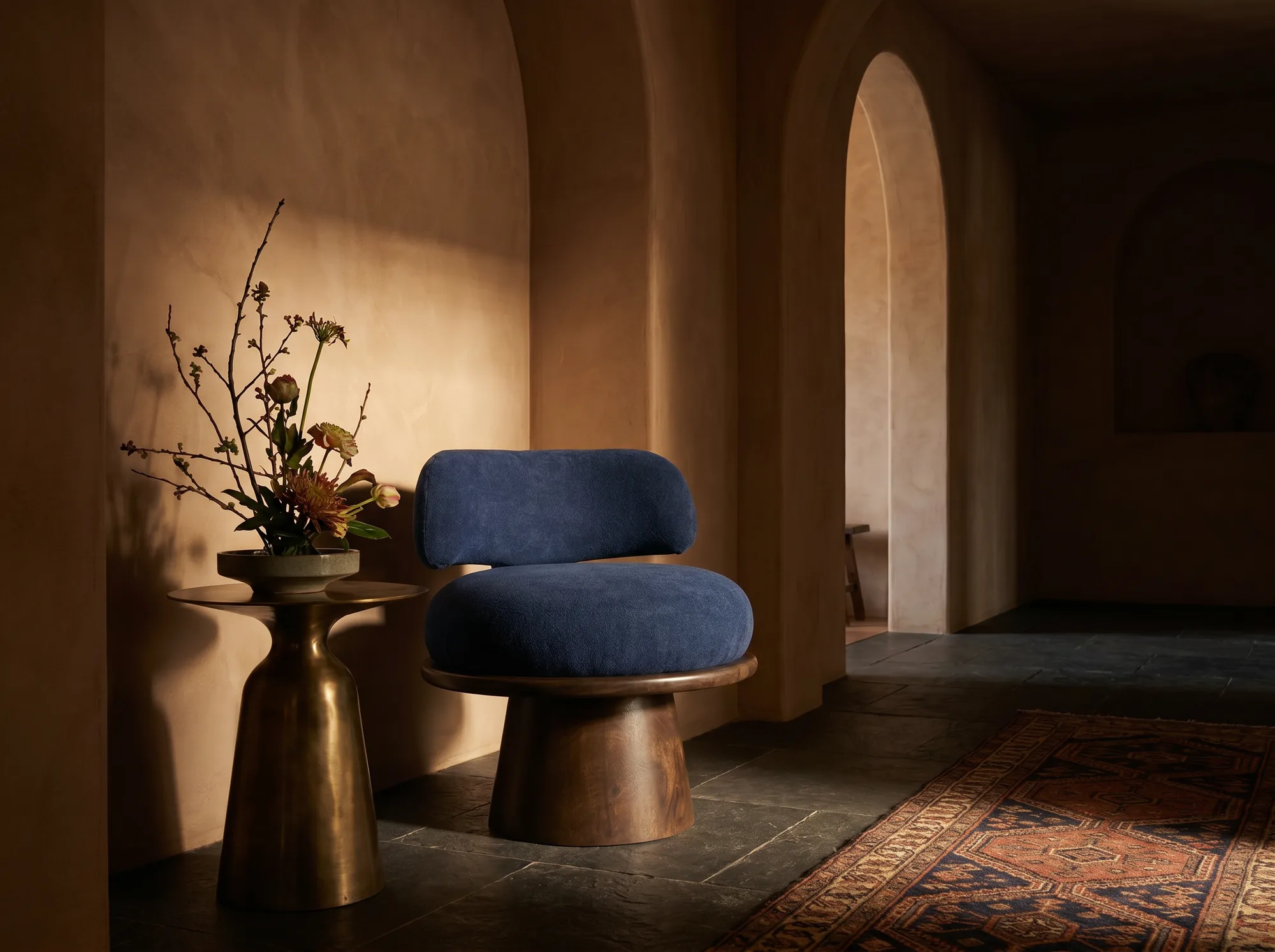 Contour Plateau Chair - hotel lobby lifestyle
